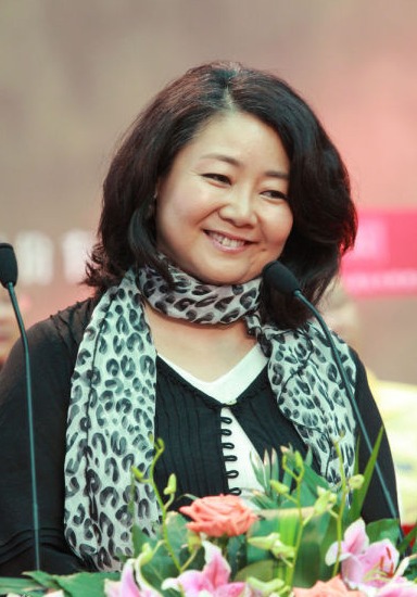 萨日娜发布会迟到为哪般?