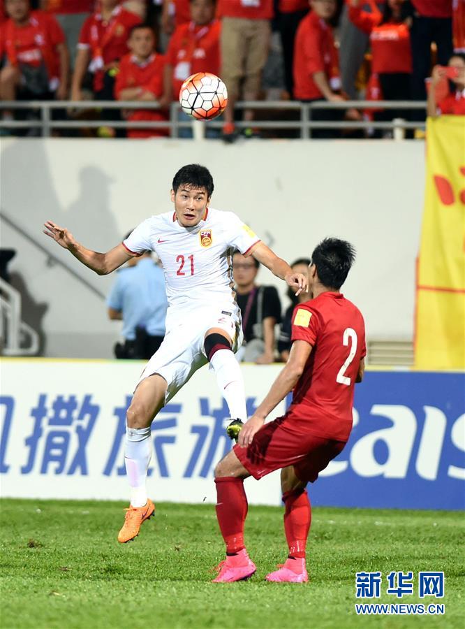 （体育）（4）足球——世预赛：中国队平中国香港队