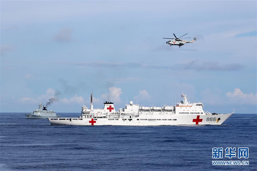 （国际·图文互动）（4）中国海军舰艇编队在太平洋东部某海域成功开展国际人道主义海上医疗救护与后送演练