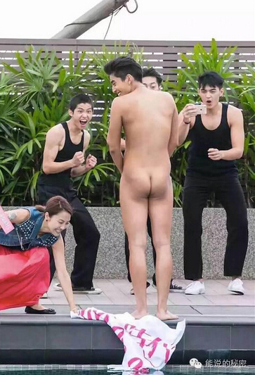 开扒最近爆火裸泳小鲜肉王大陆,曾暗恋萧亚轩