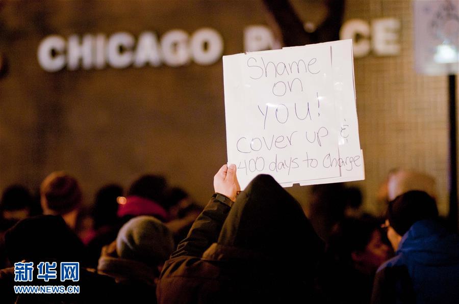 （XHDW）（1）芝加哥爆发抗议17岁黑人青年被枪杀大游行