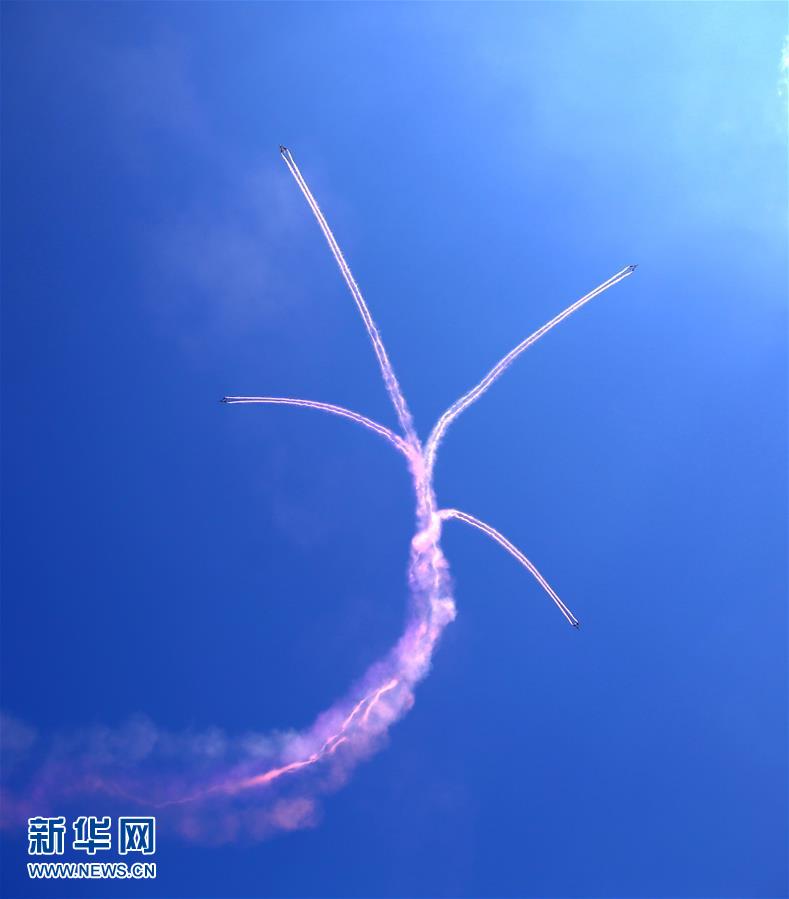 （国际·图文互动）（2）中国空军八一飞行表演队首次在泰国飞行表演