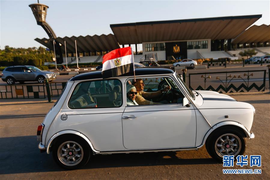 EGYPT-CAIRO-VINTAGE CARS-SHOW