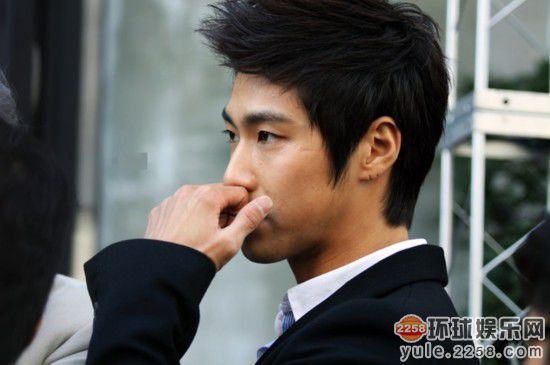 160;|          |  责任编辑: 燕宇飞