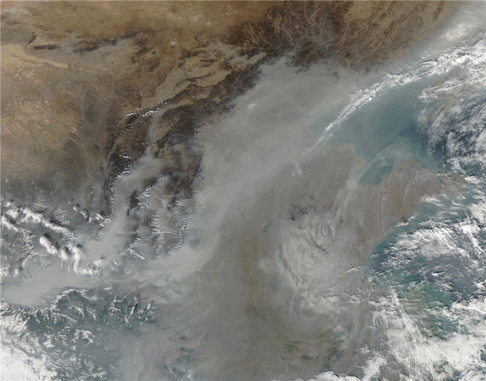 美国NASA卫星云图下的中国雾霾