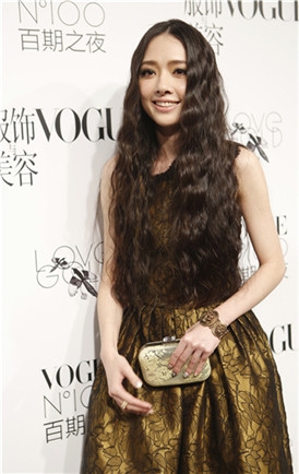 郭碧婷亮相盛典 盘点娱圈公开出柜的十大明星