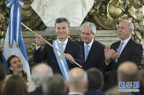 阿根廷12小时内现3总统 因权力交接出问题