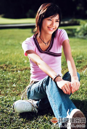 剖析46位女明星长相优缺点 林志玲鼻孔大(图)[