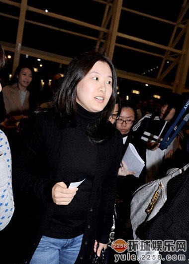 剖析46位女明星长相优缺点 林志玲鼻孔大(图)[