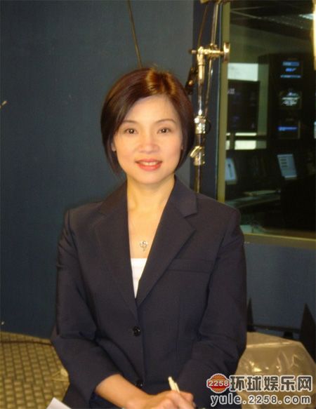 早在02年的时候就有这样的事件发生,当时身为台湾主持人的璩美凤不雅