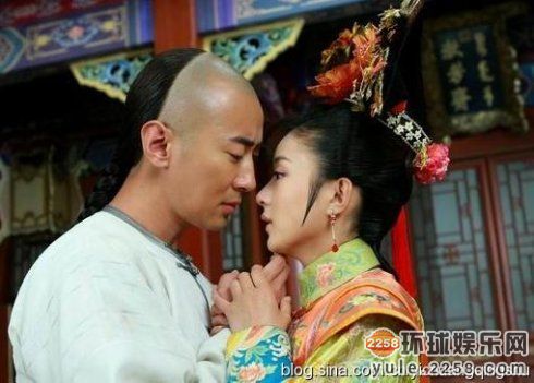 扒扒赵丽颖与男星的激情吻戏[1]- 中国日报网