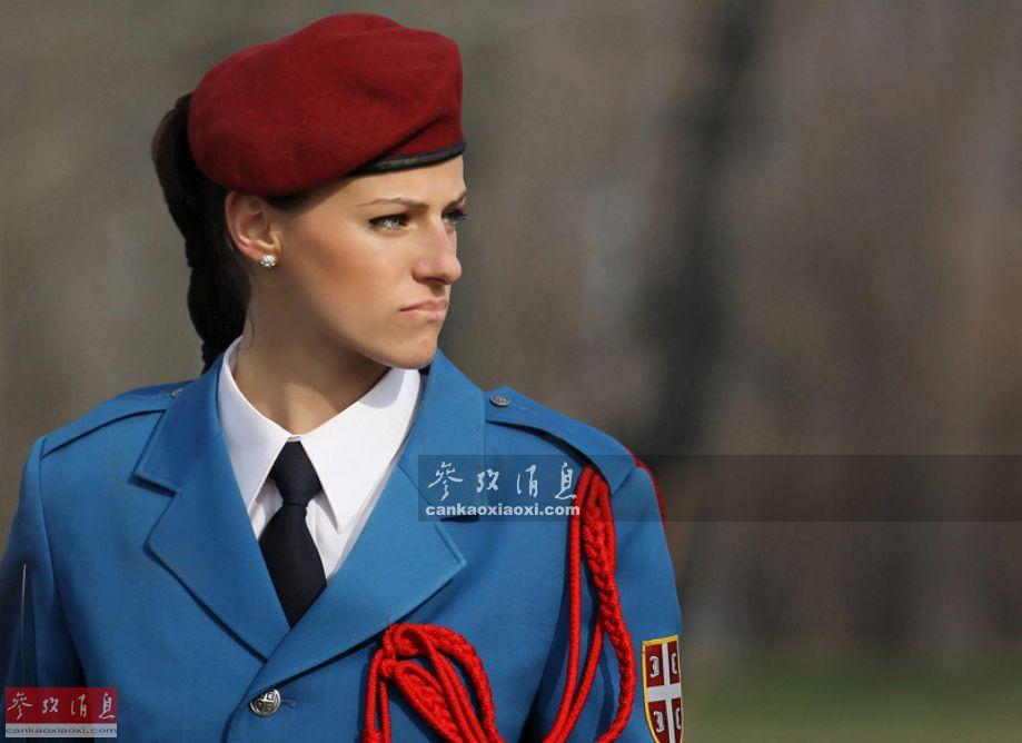 塞尔维亚女兵图片