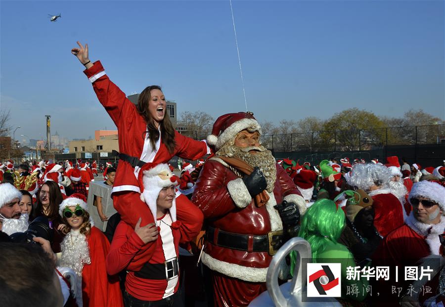（國際）（3）紐約舉行“聖誕老人大狂歡”