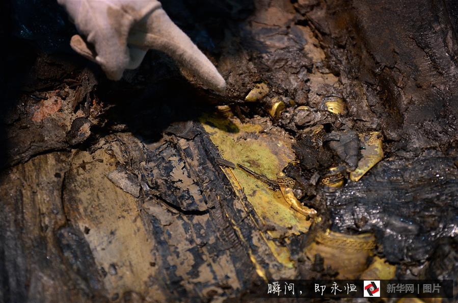 （文化）（3）南昌西漢海昏侯墓發現多塊金板 專家確認為漢墓考古史上首次發現