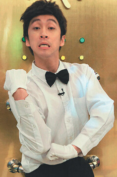 【摘要】:陈汉典以擅长模仿走红演艺圈,因为在节目《康熙来了