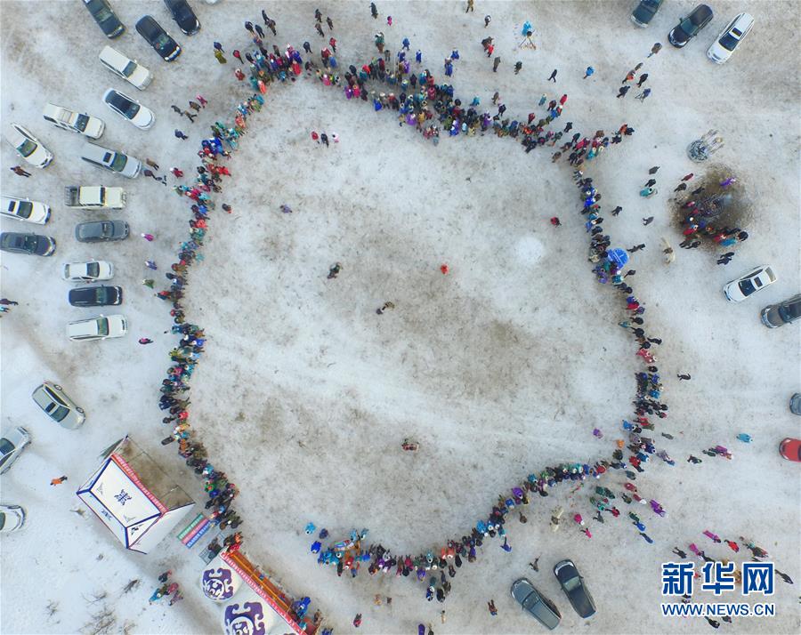 （晚報）（2）內蒙古克什克騰銀冬駝文化節開幕