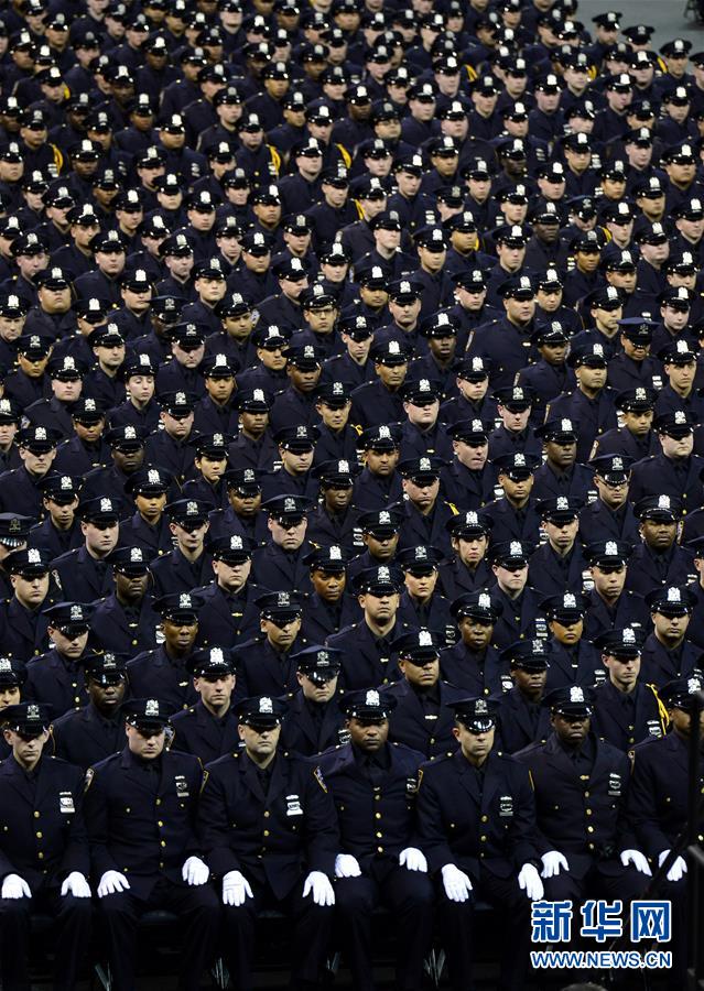（國際）（5）紐約為1200名新警察舉行畢業典禮