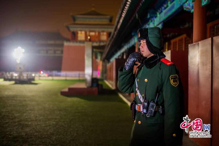 凌晨5点，天安门国旗护卫队吹响了起床号。中国网记者 郑亮摄影