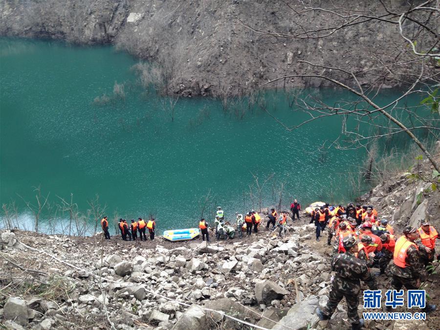 #（突發事件）（2）浙江一地質大隊車輛墜入水庫 5人死亡