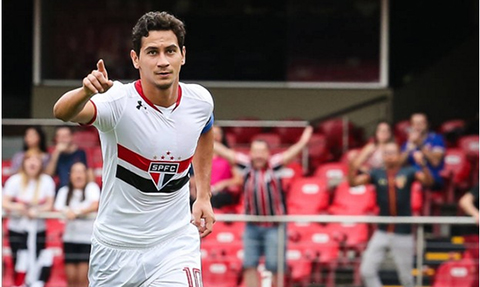 巴甲球队上告FIFA 炮轰中超球队引援不守规则