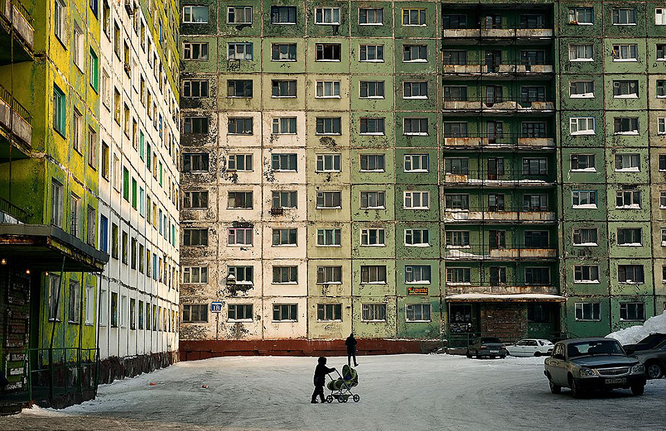 俄摄影师拍摄极寒之城:最低气温零下55度[组图]