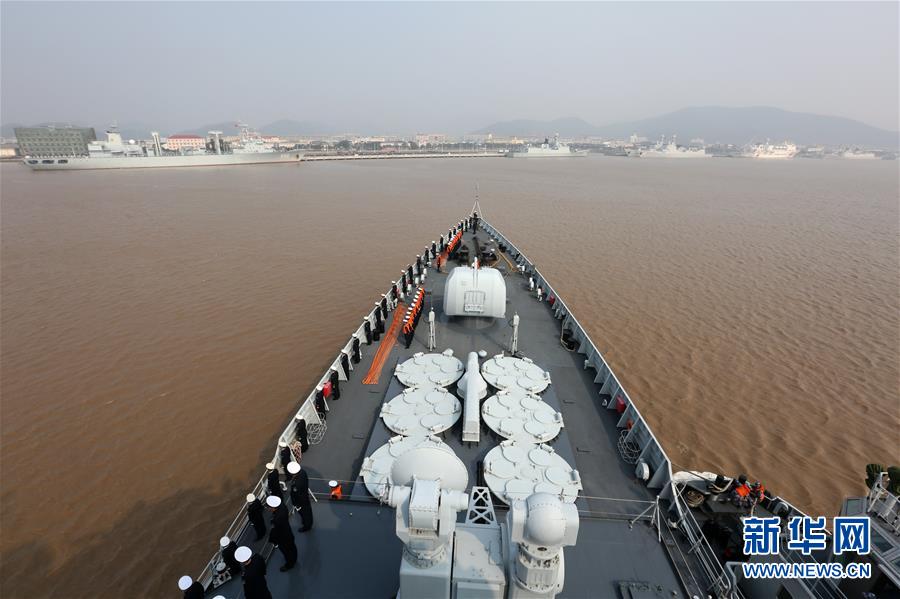 （军事）（3）中国海军152舰艇编队完成护航和环球访问任务载誉归来