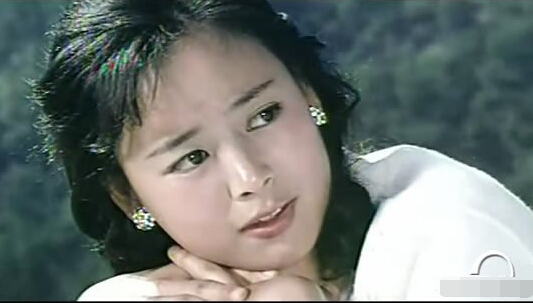 张瑜电影庐山恋图片 c03fd55e3b6d181e2c1b0b.jpg