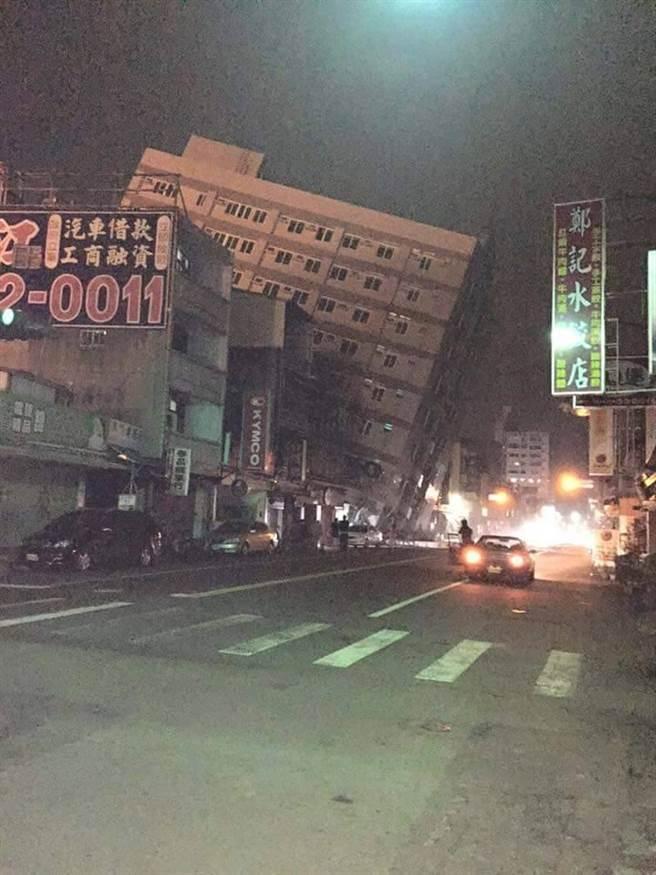 台湾发生6.7级地震 多幢大楼倒塌