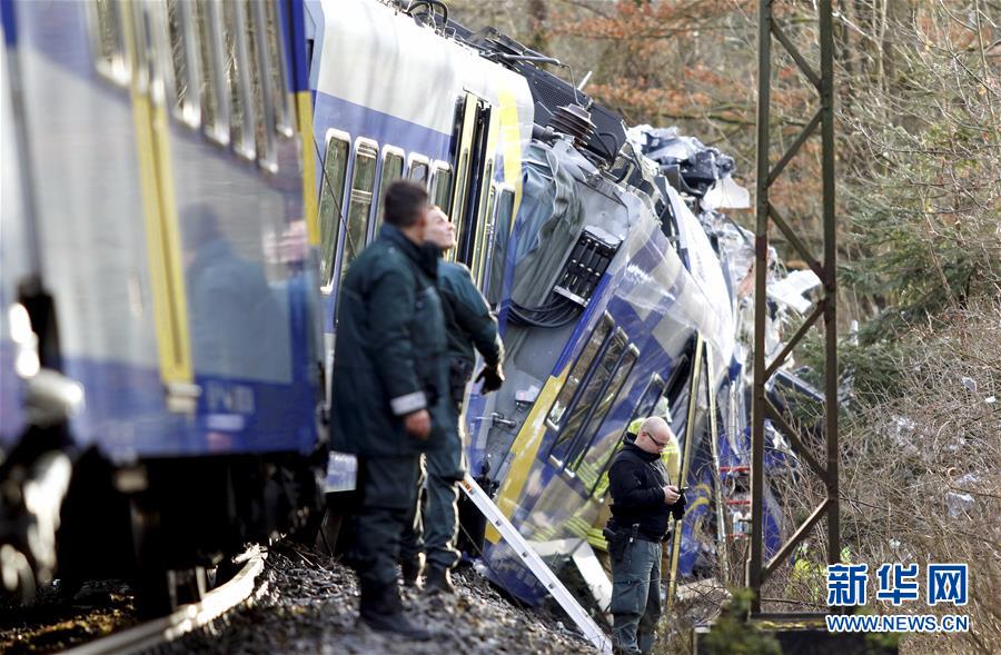 （國際）（3）德國南部發生火車相撞事故