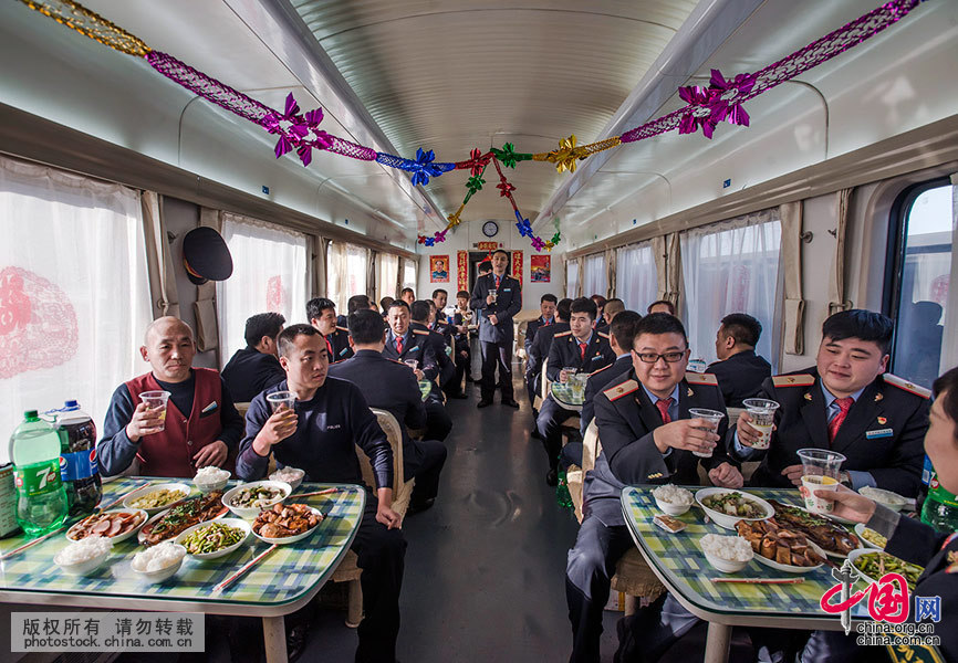 2月7日下午3點半，列車長馬彥魏發表新春賀詞。中國網圖片庫 劉國興攝