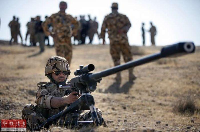 伊朗陆军士兵使用重型反器材步枪
