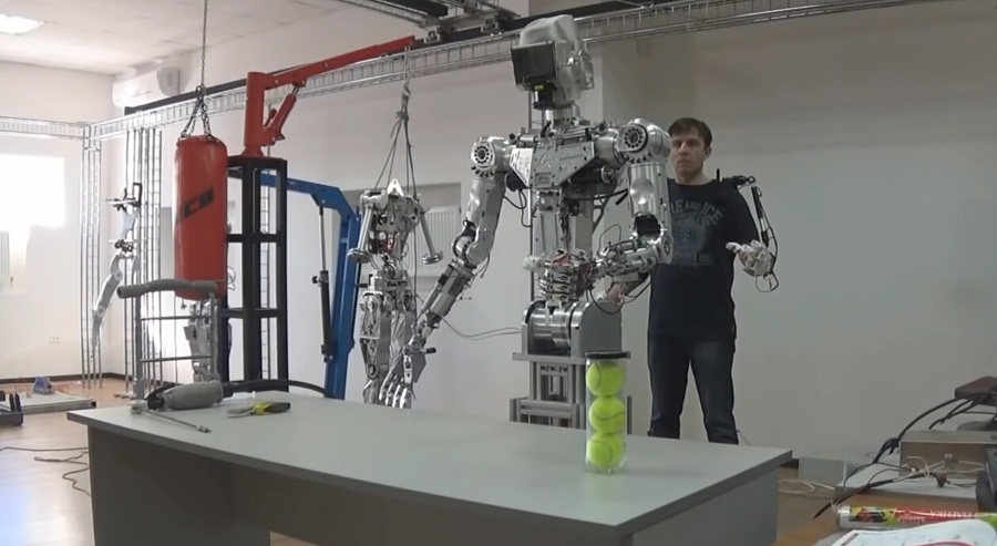俄罗斯开发超级机器人 可远程操纵进行太空行