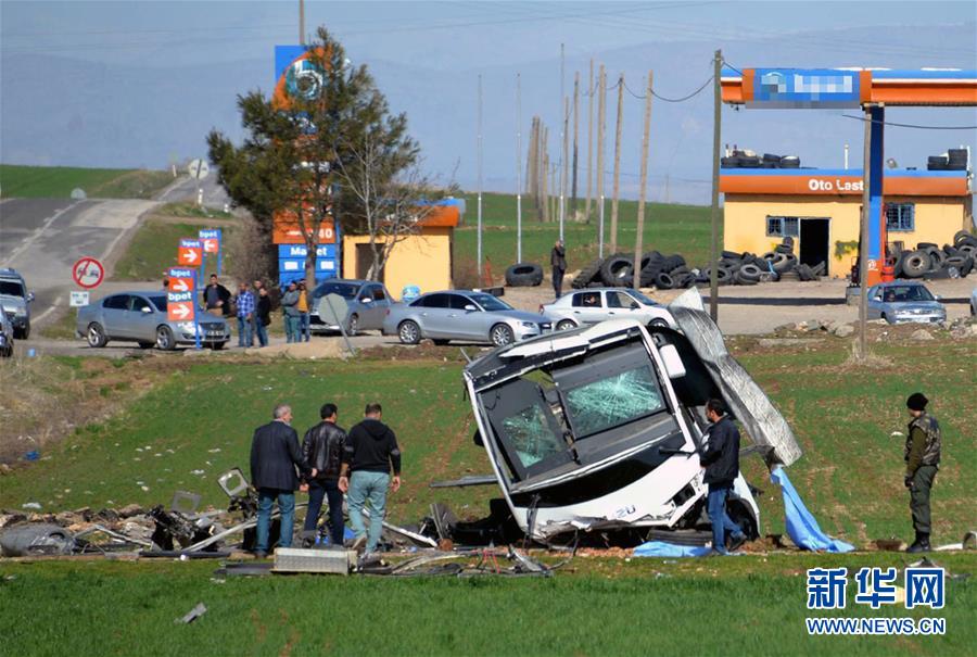（國際）（2）土耳其軍車在土東南部遭襲6名軍人死亡