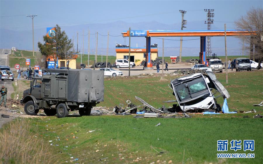 （國際）（3）土耳其軍車在土東南部遭襲6名軍人死亡