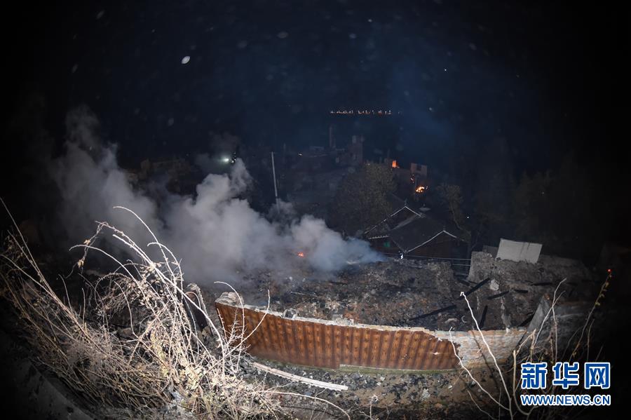 （新華直擊）（2）貴州劍河縣一村寨發生寨火 60多棟房屋被毀
