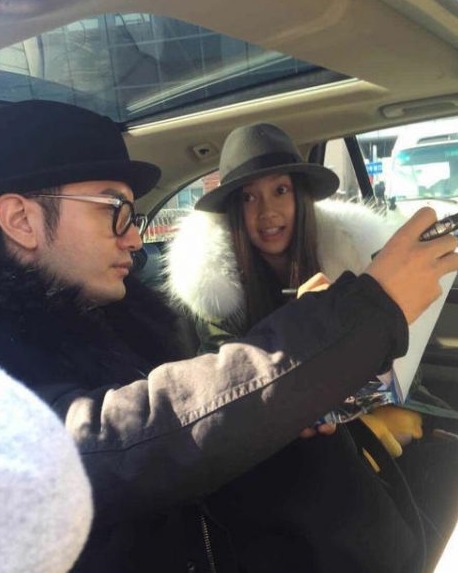 杨颖变地道青岛媳妇 回婆家过年