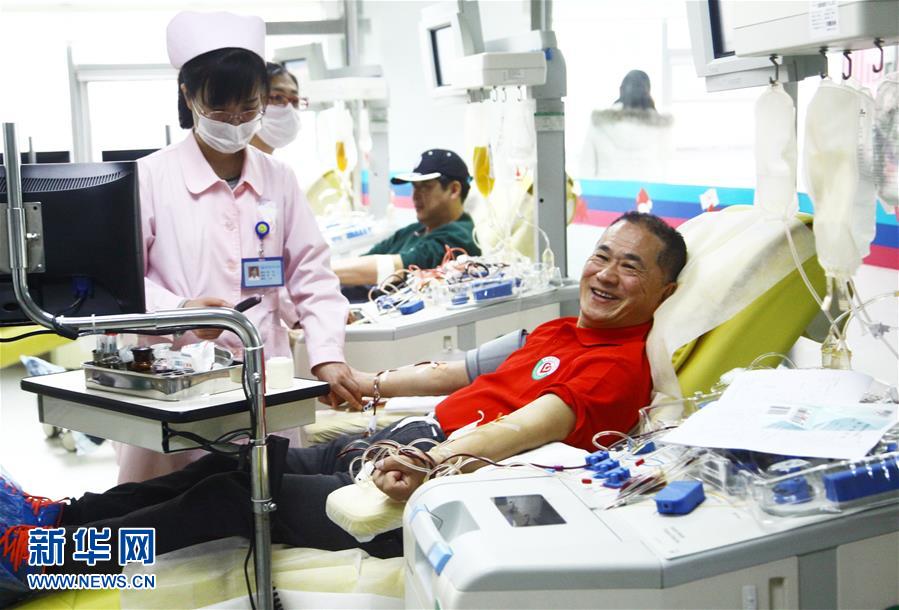 #（社会）（1）“献血达人”张琦无偿献血100次