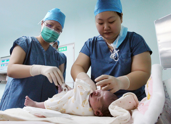 我國冷凍保存時間最長的凍融胚胎試管嬰兒在西安出生