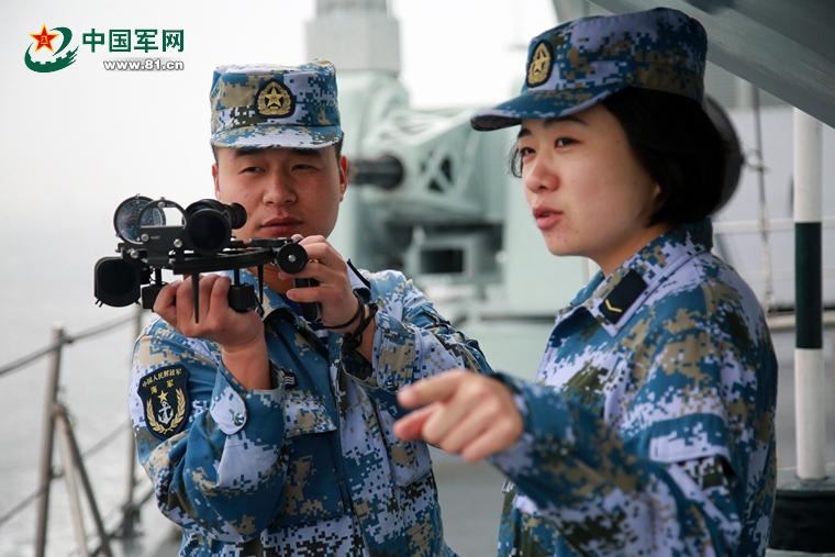 中国海军舰艇编队奔赴南海实弹演练【7】