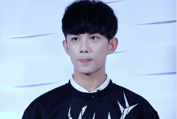 tfboys吴磊欧阳娜娜 00后少男少女玩转贵圈