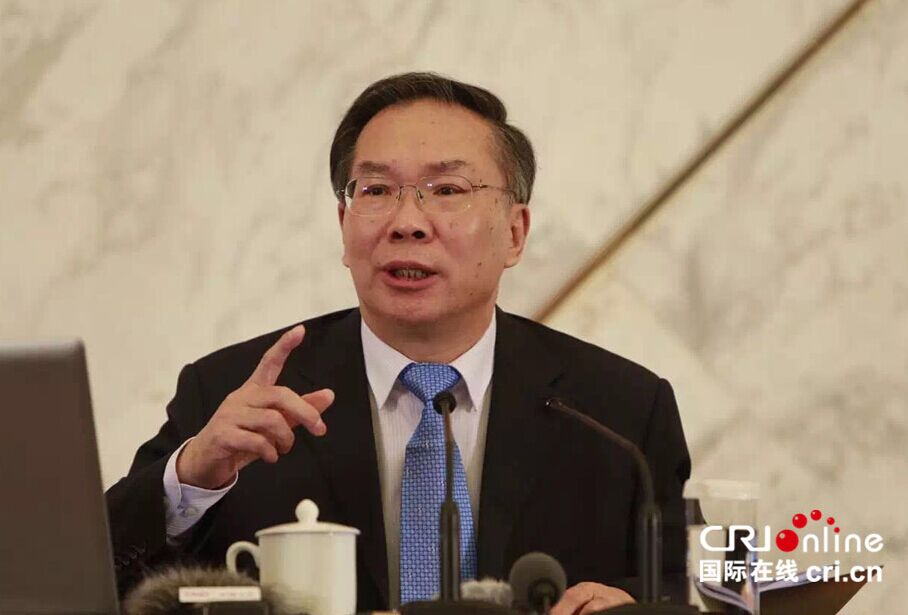全国政协大会新闻发言人王庆国