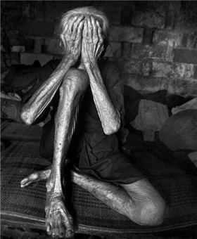 慰安妇忆日军暴行：反抗被打断胳膊 想死都不让