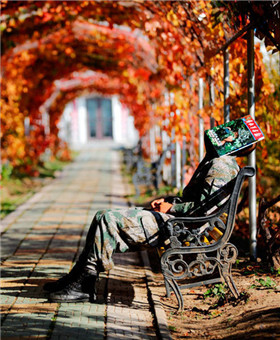 盘点那些令人心疼的中国军人睡姿