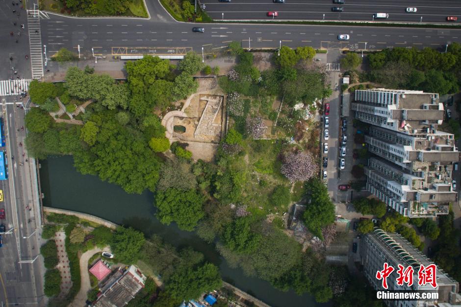 南京通济门遗址发现“船形瓮城”