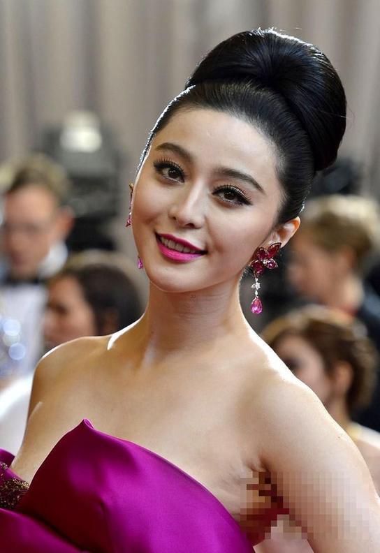 女星PS前后对比照不忍直视 杨幂周迅伊能静显老态