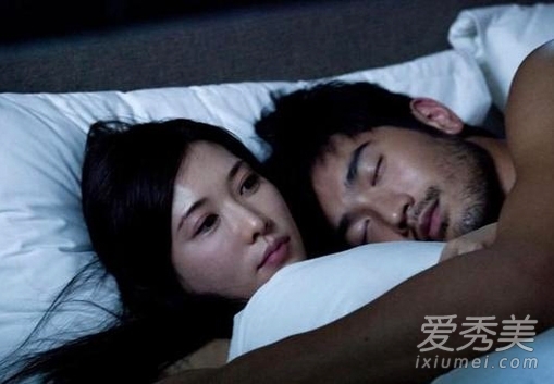 把持不住！揭拍激情戏拍出生理反应的10大明星