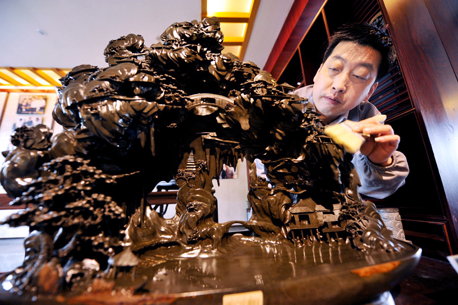 "大国工匠"国家级非遗传承人江亮根的"砚刻人生"[组图]