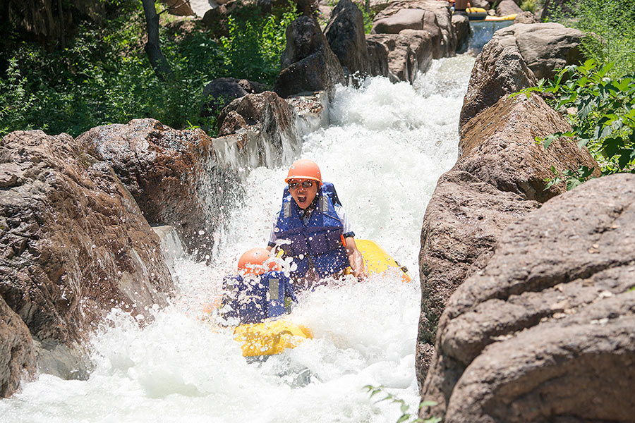 雾灵西峰高山滑水盛大开幕[组图]