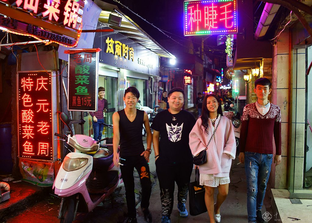 26、我年轻、我自信。(2015.11)