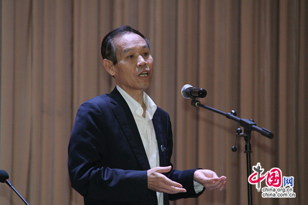 魏书生、李锦韬等教育专家出席爱福生首届大